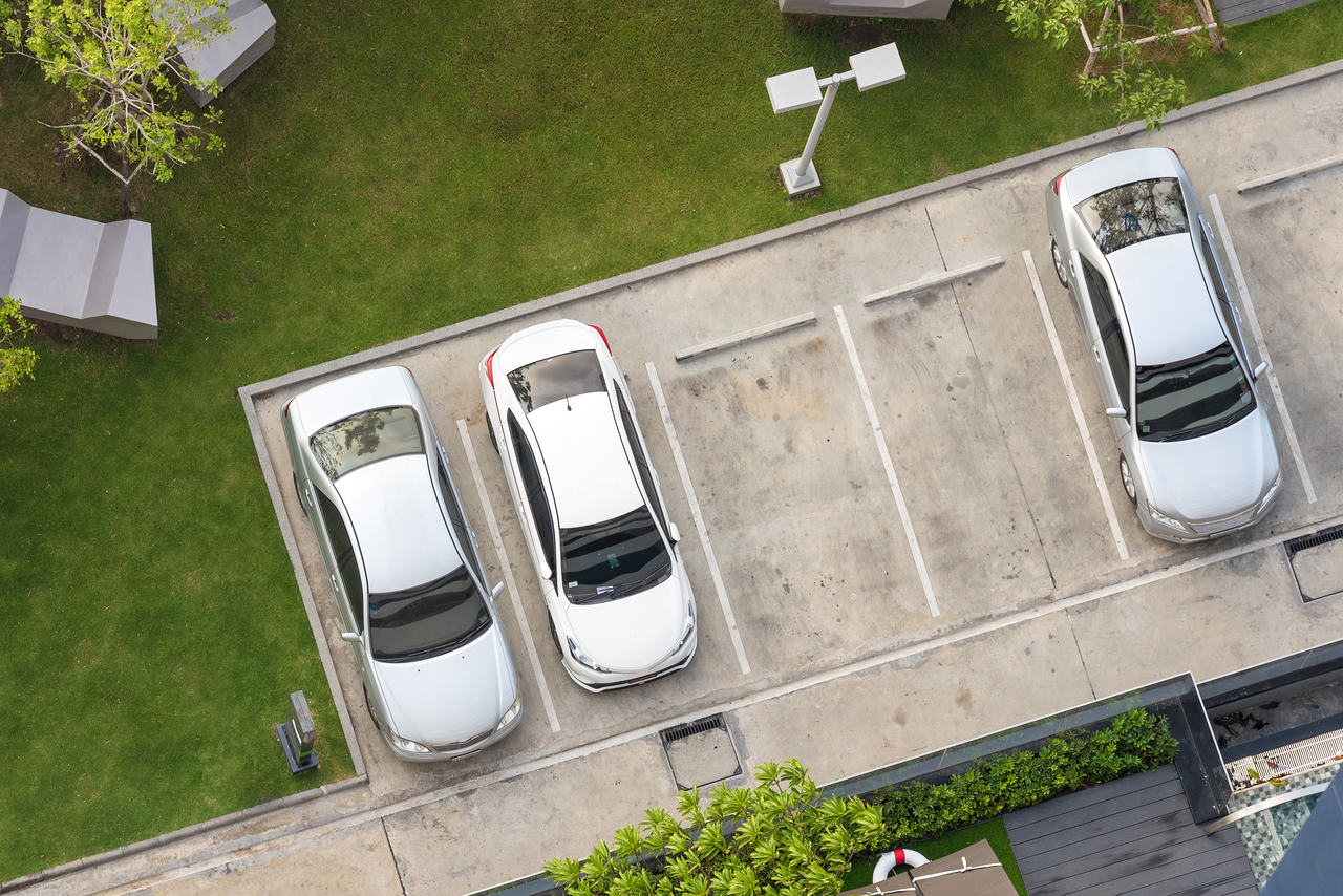Co przyda się do budowy prywatnego parkingu firmowego?