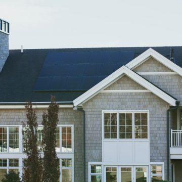 Dach solarny. Przyszłość budownictwa